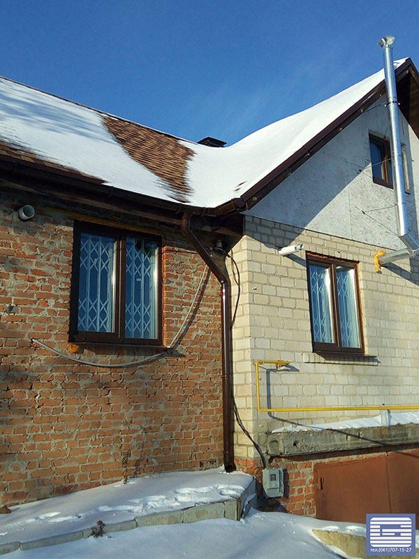 Наша Компания занимается продажей и установкой жалюзи, роллет, ворот